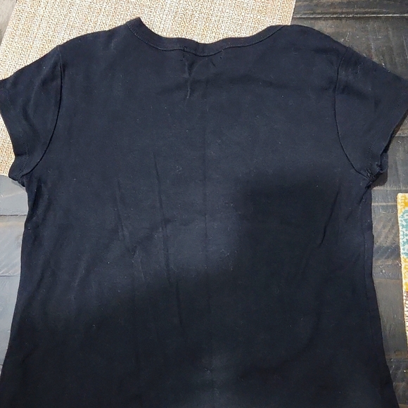 Cute tee - Picture 3 of 3